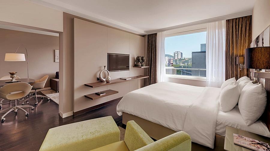 Hotel Courtyard By Marriott Zurich North Exterior foto