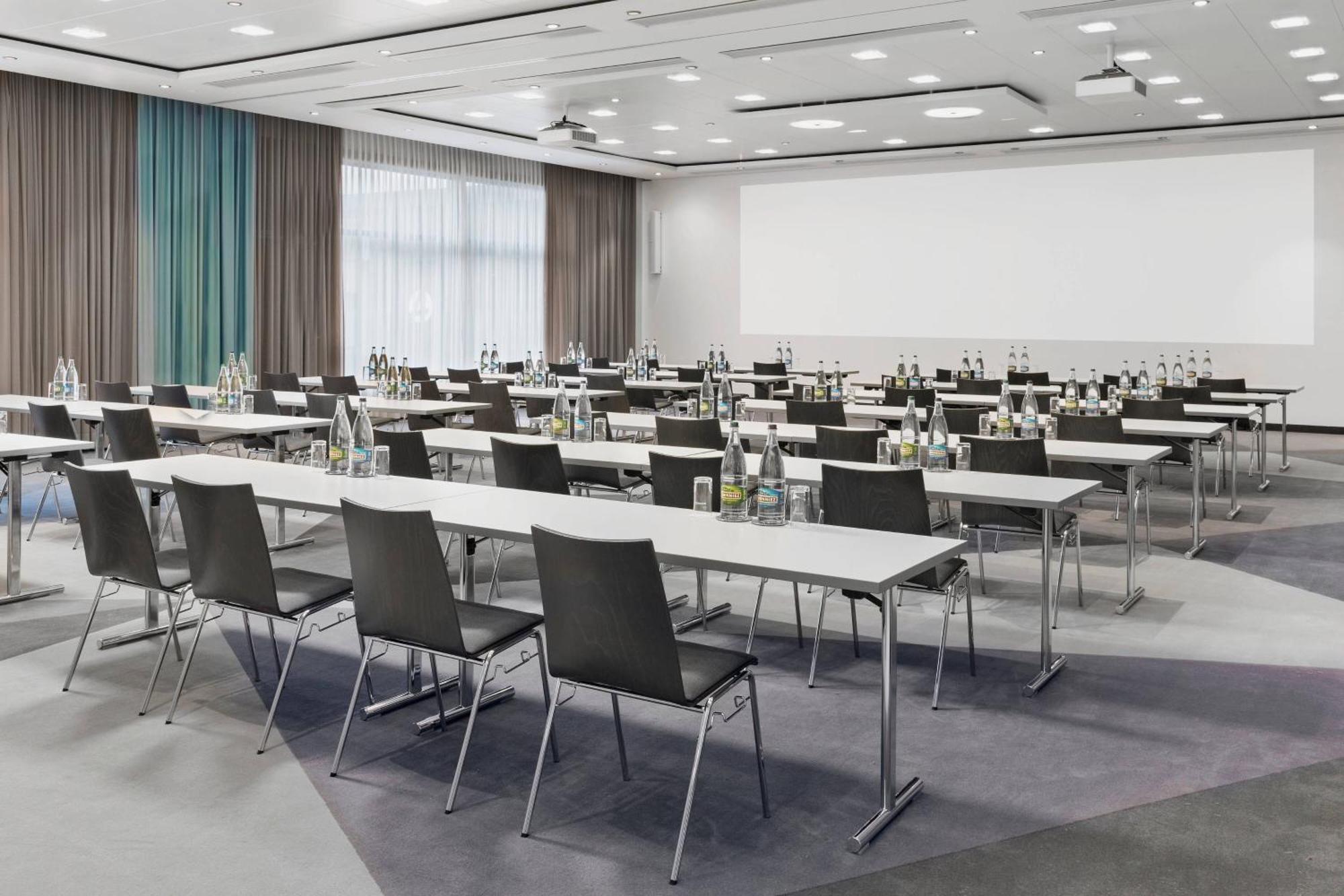 Hotel Courtyard By Marriott Zurich North Exterior foto