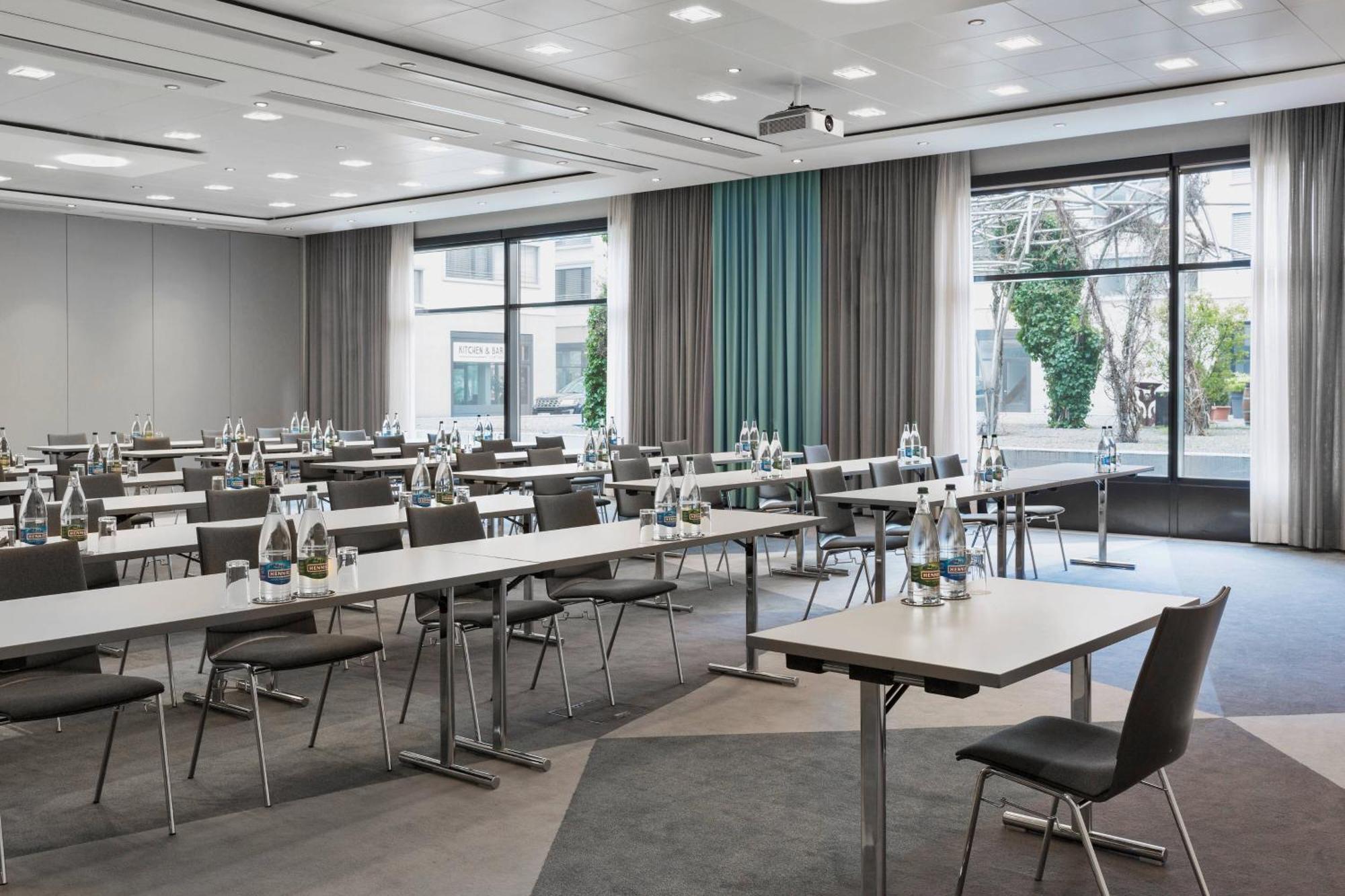 Hotel Courtyard By Marriott Zurich North Exterior foto