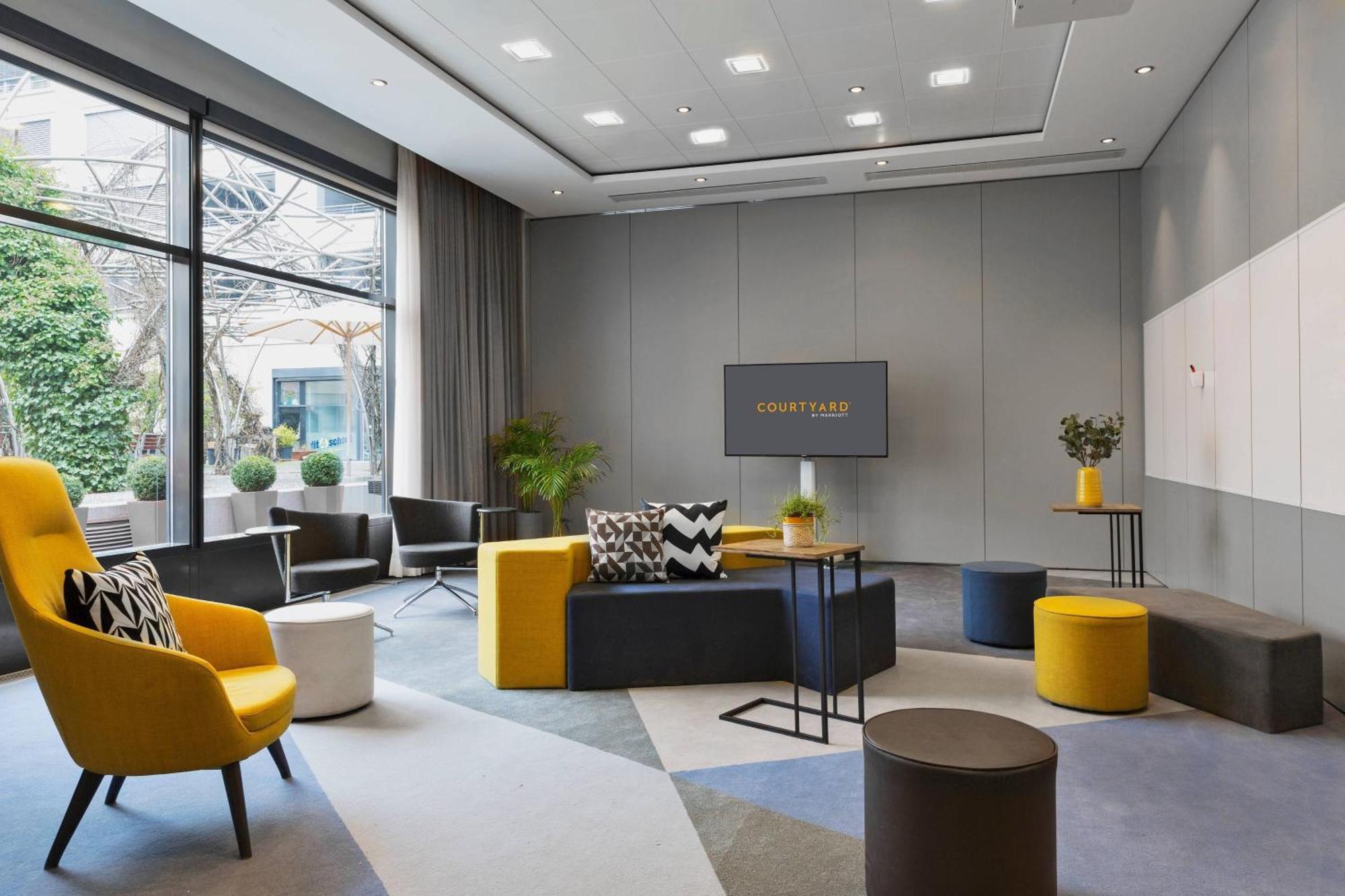Hotel Courtyard By Marriott Zurich North Exterior foto