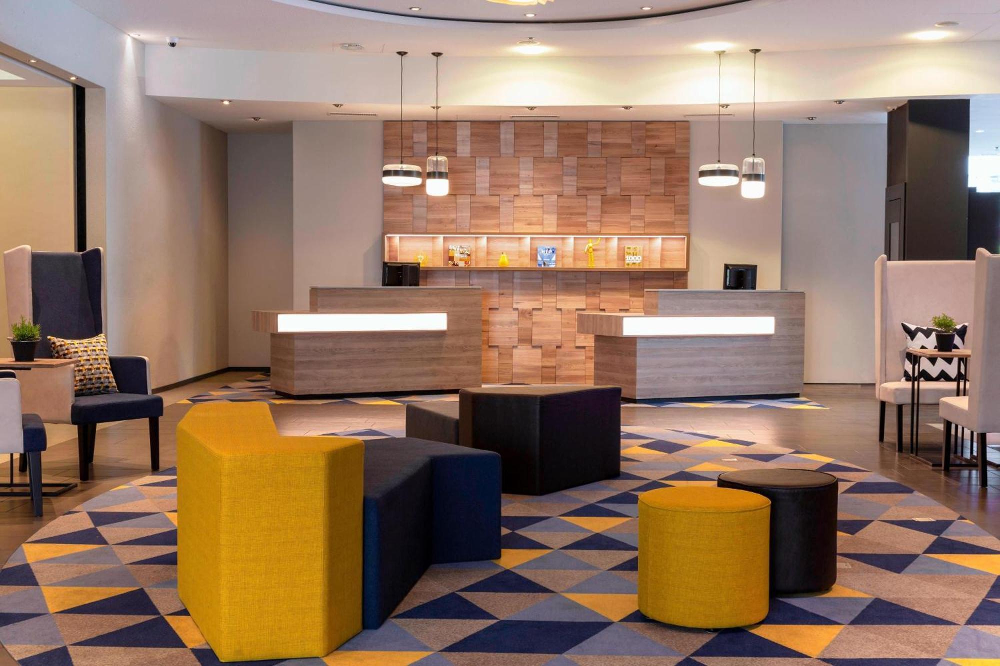 Hotel Courtyard By Marriott Zurich North Exterior foto