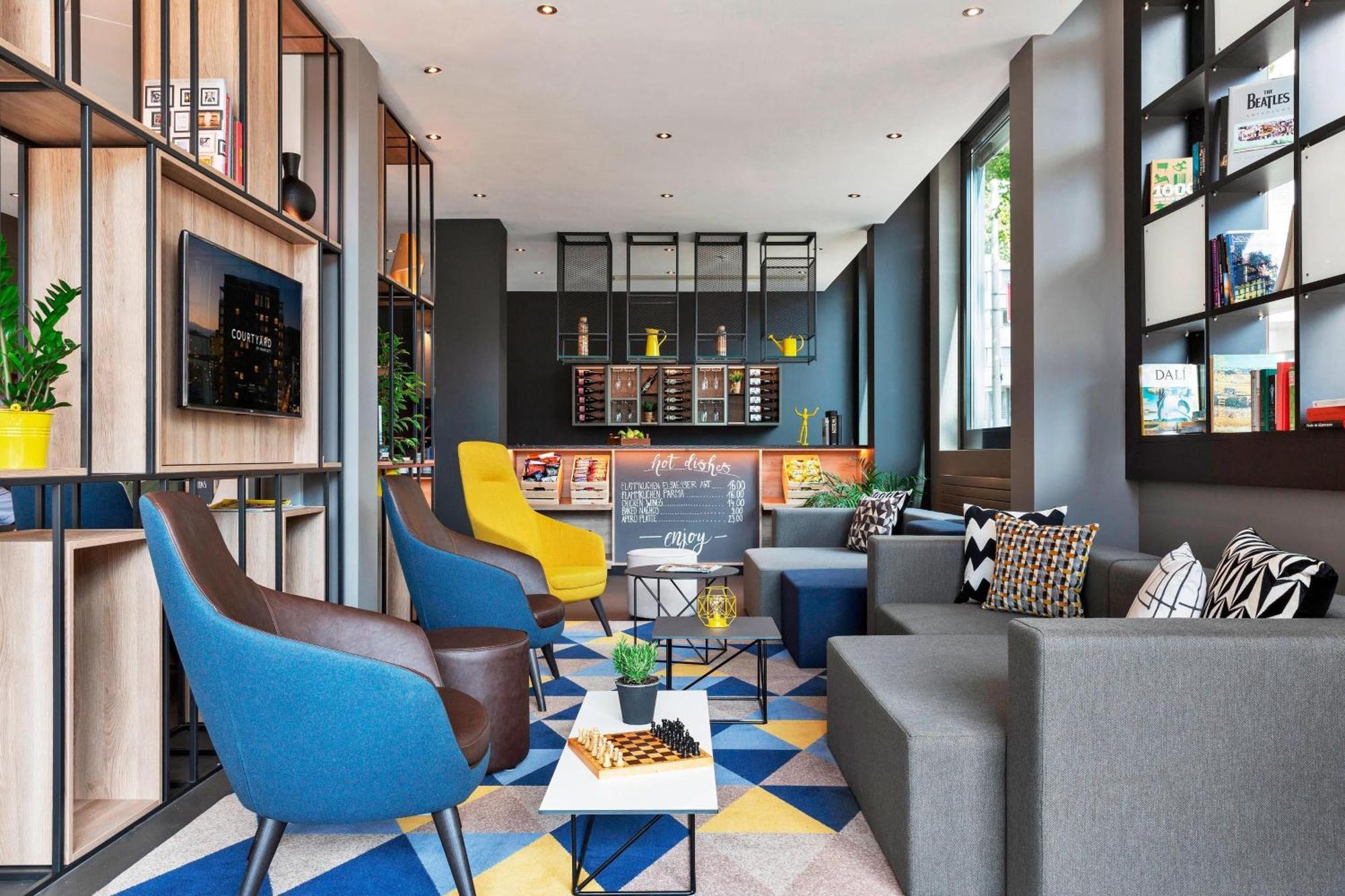 Hotel Courtyard By Marriott Zurich North Exterior foto