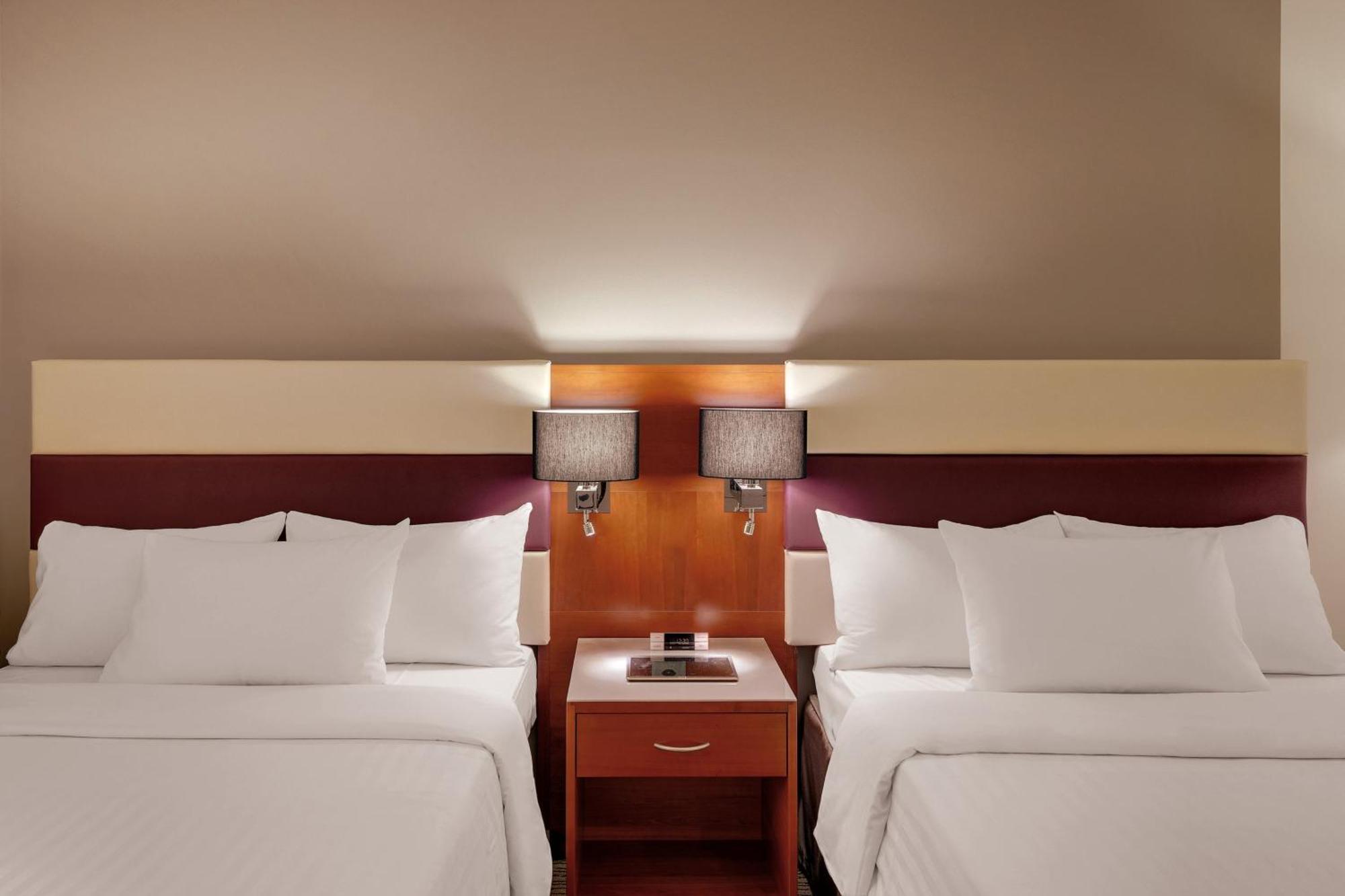 Hotel Courtyard By Marriott Zurich North Exterior foto