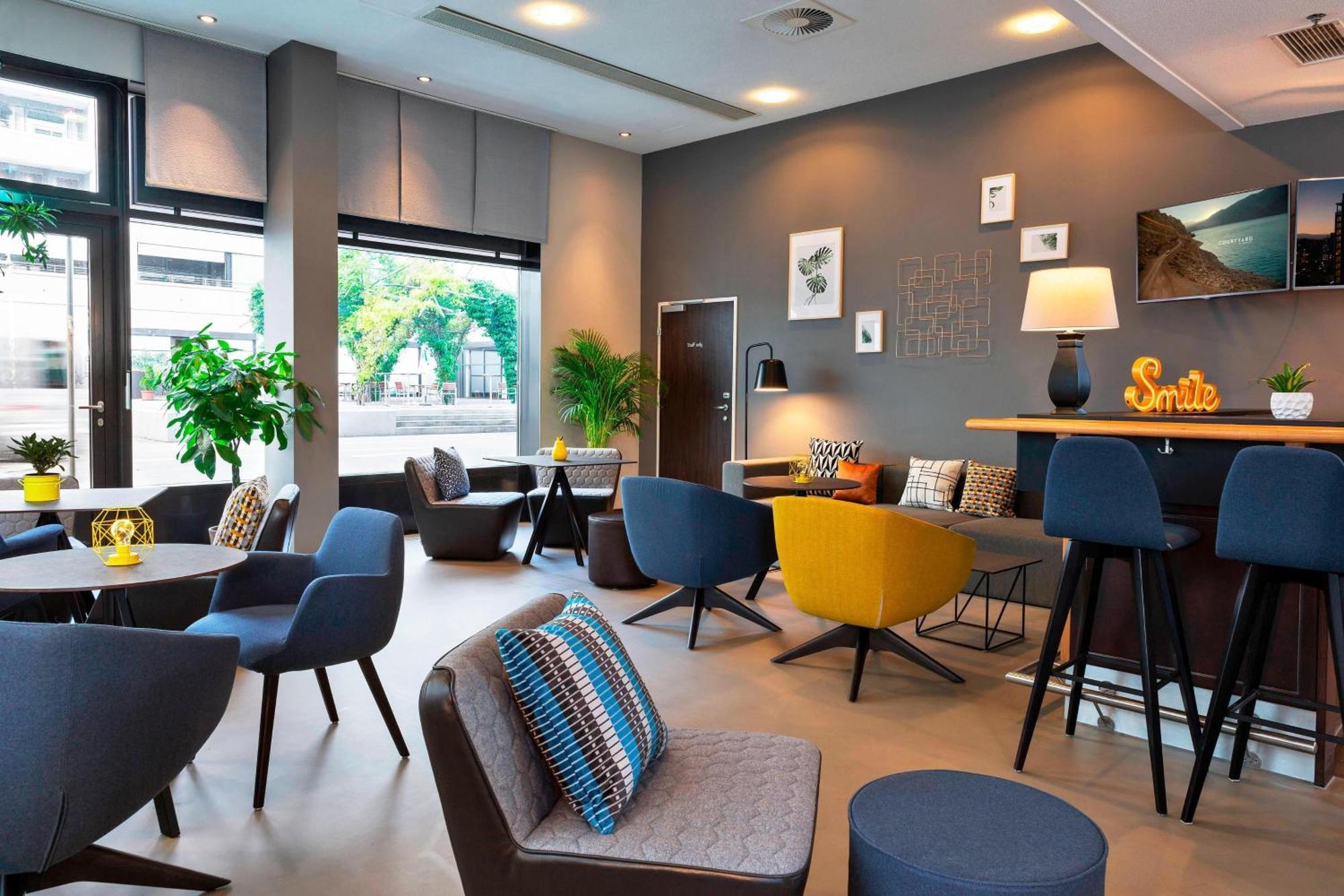 Hotel Courtyard By Marriott Zurich North Exterior foto